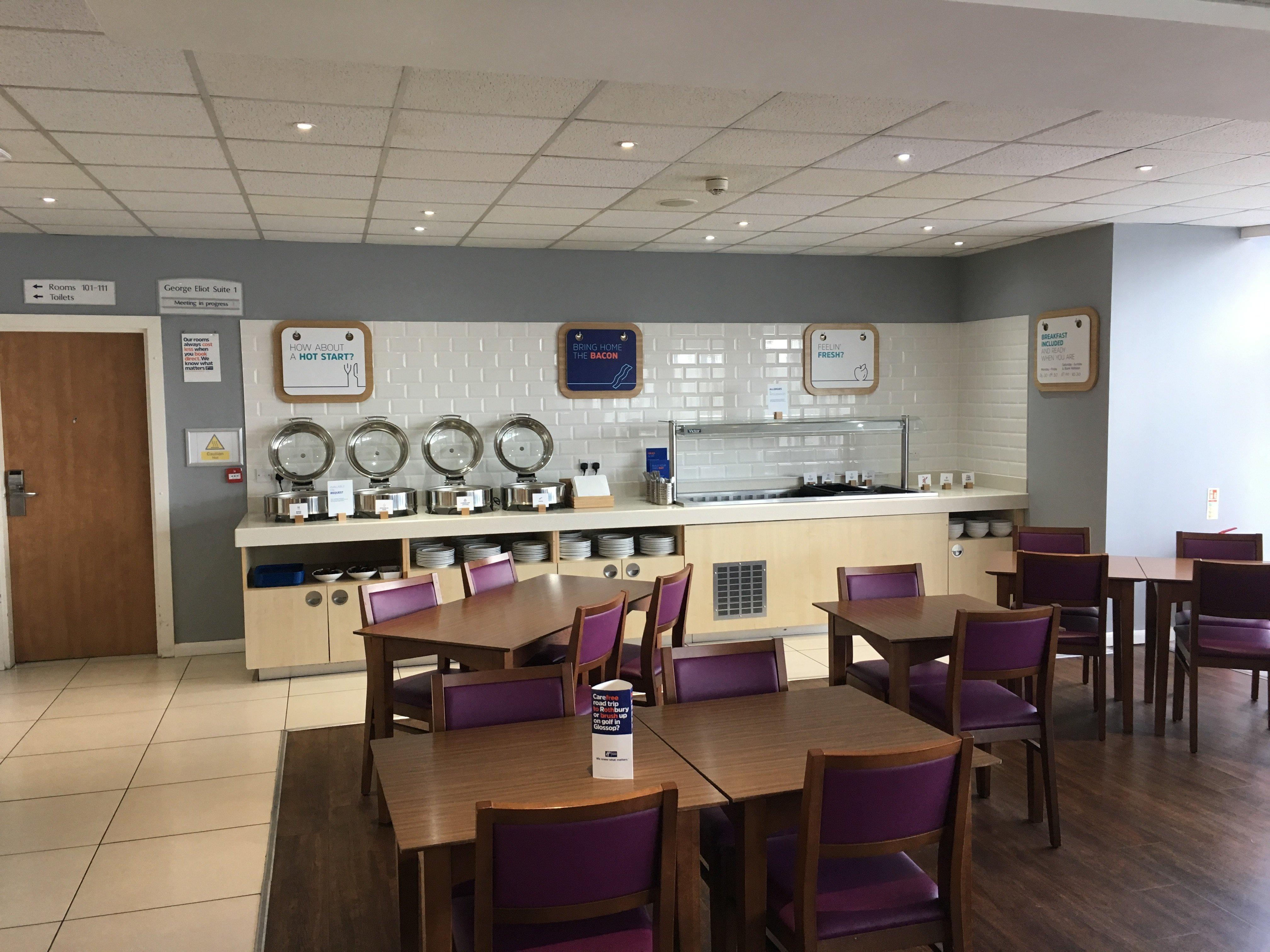 Holiday Inn Express Nuneaton By Ihg Exterior foto
